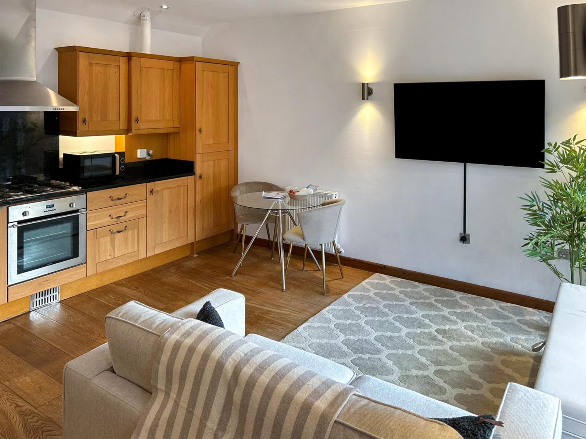 Oak Villa Фалмът Екстериор снимка